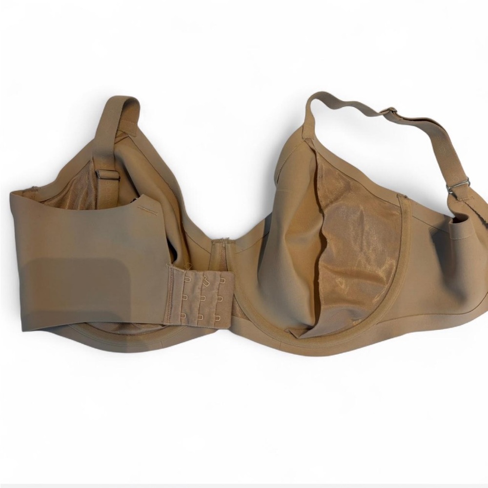 Seamless Tan Bra - Picture 2 of 5